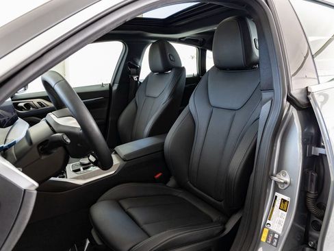 Certified 2025 BMW i4 eDrive40 image 18