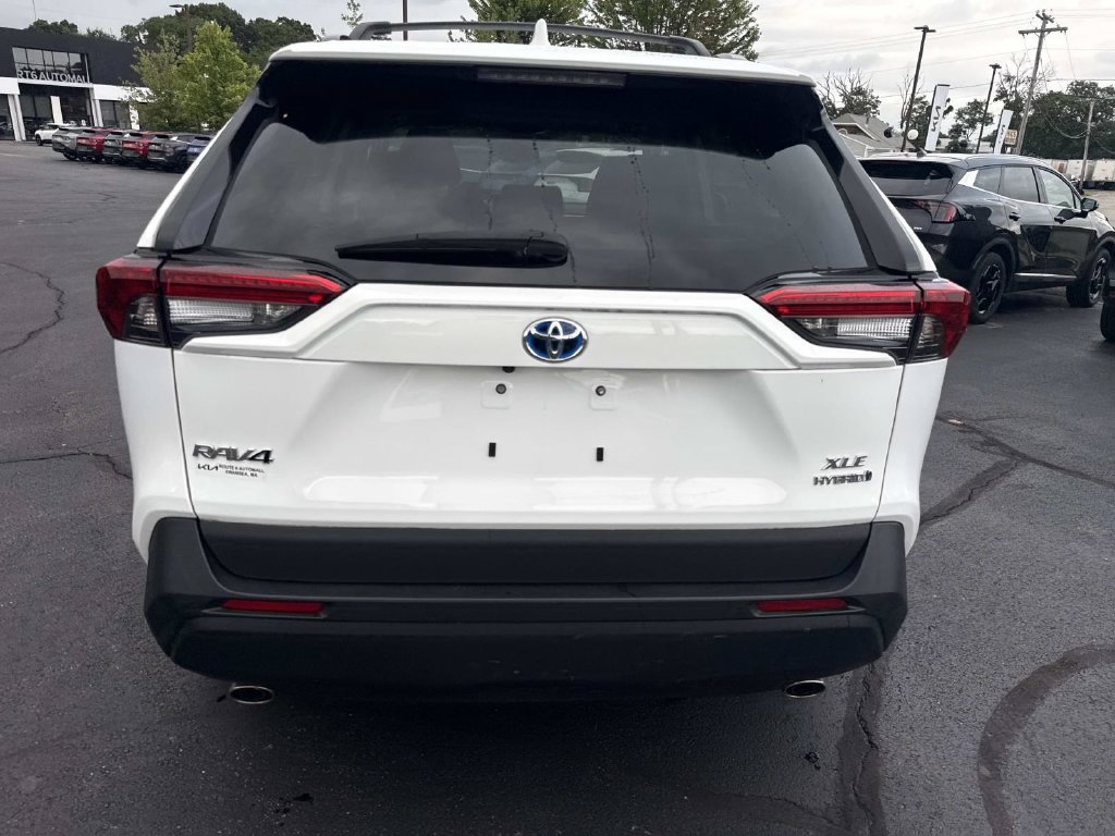 Used 2024 Toyota RAV4 XLE w/ Convenience Package AWD/4WD image 4