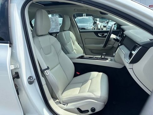 Certified 2024 Volvo S60 B5 Plus w/ Climate Package AWD/4WD image 20