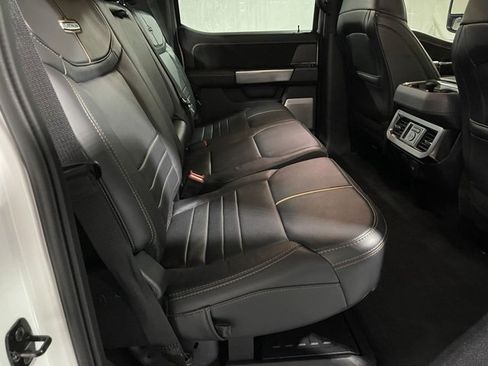 Used 2024 Ford F450 Platinum image 23
