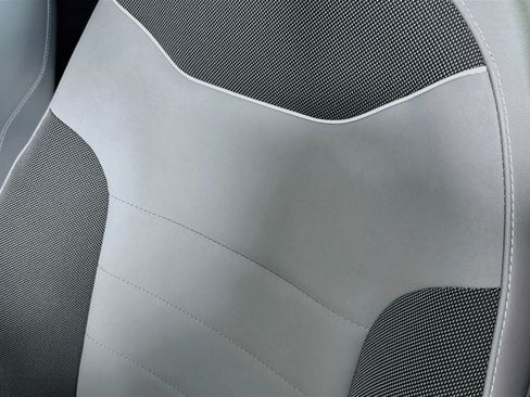 Used 2023 Volkswagen Taos SE image 18