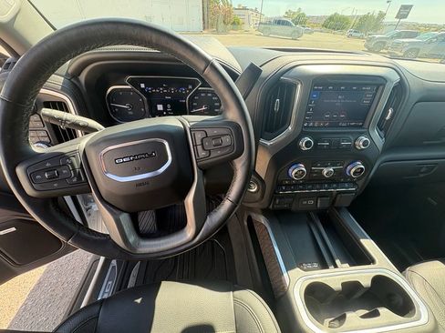 Used 2022 GMC Sierra 3500 Denali w/ Denali Ultimate Package AWD/4WD image 13