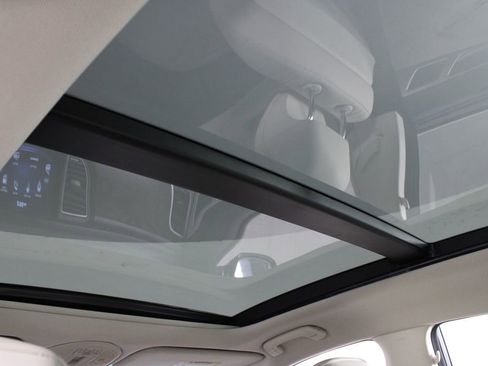 Used 2016 Hyundai Genesis 3.8 w/ Option Group 02 image 21