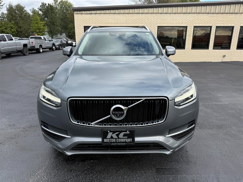 Used 2017 Volvo XC90 T5 Momentum w/ Vision Package FWD image 4