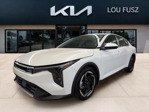 Used 2025 Kia K4 EX FWD image 1