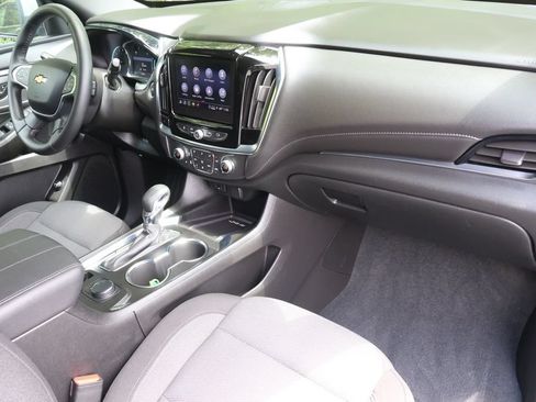 Used 2023 Chevrolet Traverse LT FWD image 39