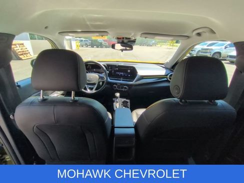 Used 2024 Chevrolet Trax ACTIV w/ Driver Confidence Package FWD image 19