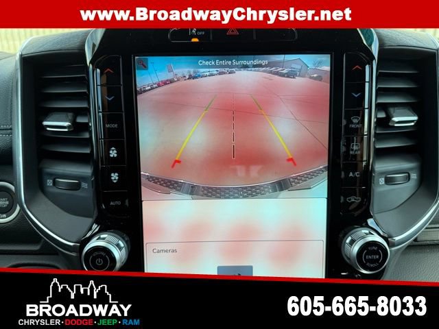 Used 2025 RAM 1500 Laramie AWD/4WD image 18