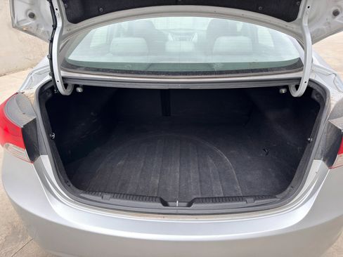 Used 2013 Hyundai Elantra GLS w/ Preferred Pkg FWD image 7