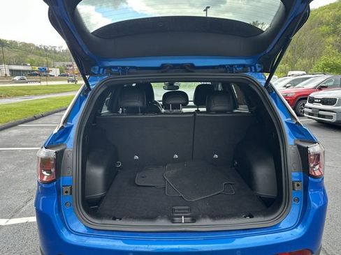 Used 2025 Jeep Compass Limited AWD/4WD image 22