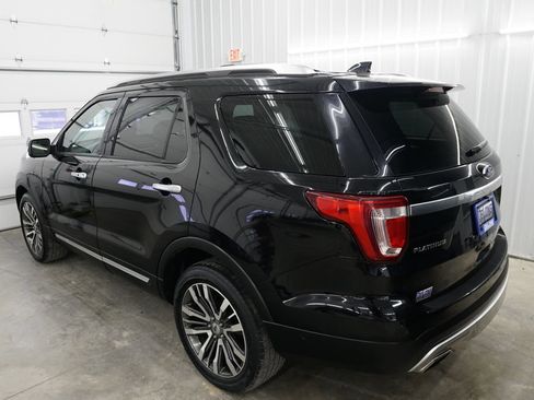 Used 2017 Ford Explorer Platinum AWD/4WD image 10