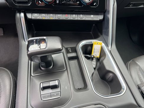 Used 2022 GMC Sierra 1500 Denali w/ Technology Package image 18