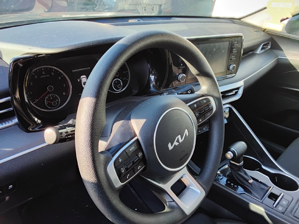 Used 2023 Kia K5 LXS FWD image 8