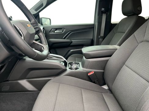 Used 2024 Chevrolet Colorado LT w/ LT Convenience Package image 19