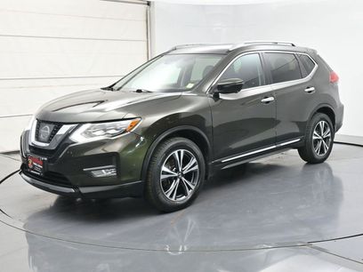 Used 2017 Nissan Rogue SL w/ SL Premium Package