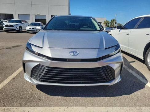 Certified 2025 Toyota Camry LE image 3