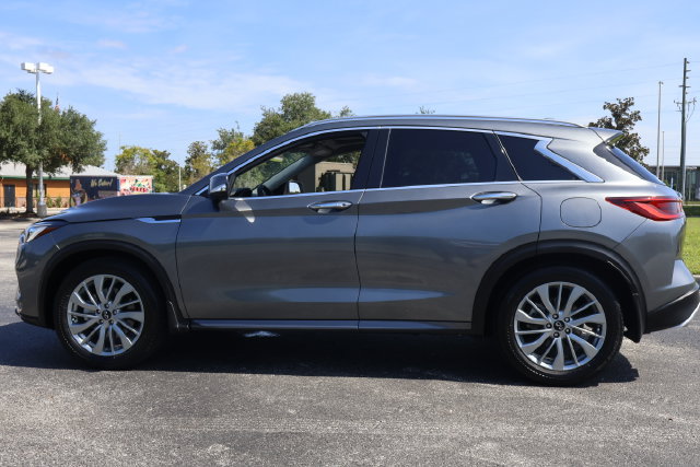 Used 2023 INFINITI QX50 Luxe FWD image 5