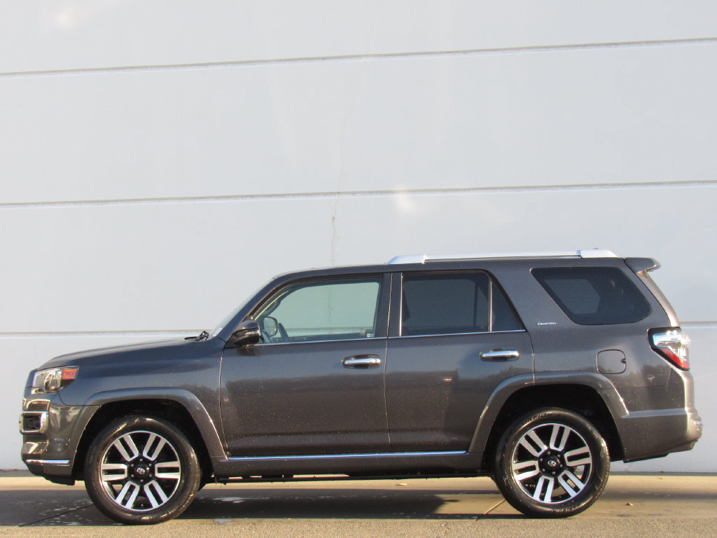 Certified 2019 Toyota 4Runner Limited AWD/4WD image 4