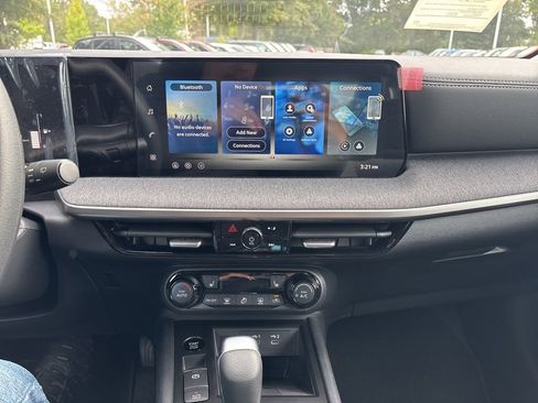 New 2026 Nissan Kicks SV w/ SV Premium Package image 11