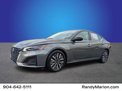 Used 2024 Nissan Altima 2.5 SV