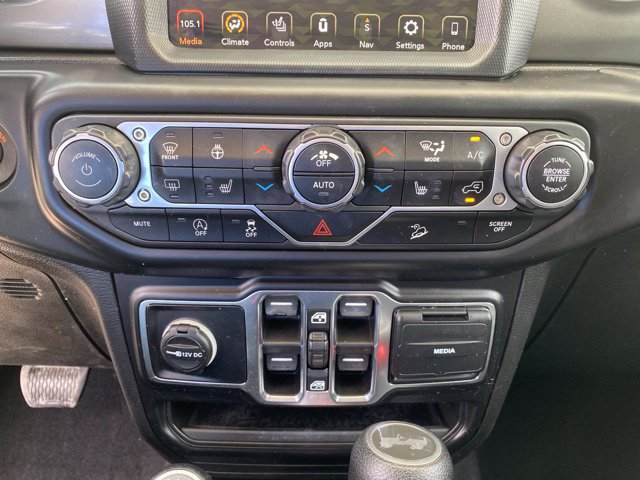 Used 2021 Jeep Wrangler Unlimited Sahara w/ Uconnect 4C Nav & Sound Group AWD/4WD image 25