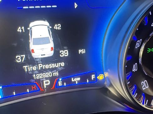 Used 2021 Chrysler 300 S RWD image 18