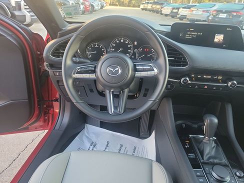 Used 2023 MAZDA MAZDA3 s image 25