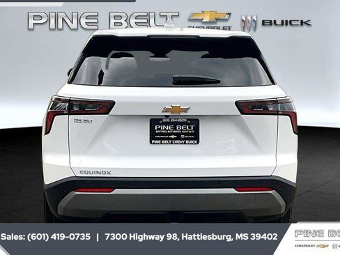 New 2026 Chevrolet Equinox LT FWD image 4