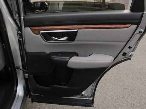 Used 2017 Honda CR-V EX image 23