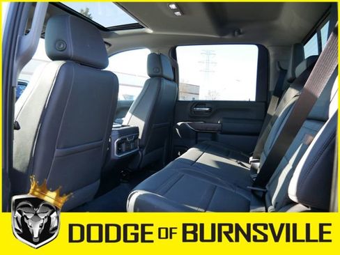Used 2022 GMC Sierra 3500 Denali w/ Denali Ultimate Package image 19