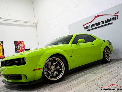 Used 2023 Dodge Challenger R/T Scat Pack image 4