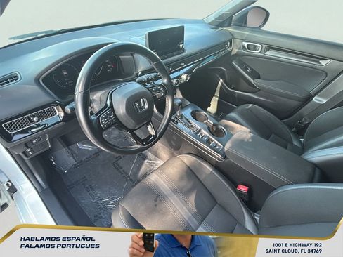 Used 2023 Honda Civic Sport image 15