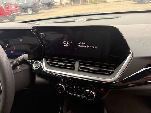 New 2026 Chevrolet Trax RS w/ Sunroof Package image 45