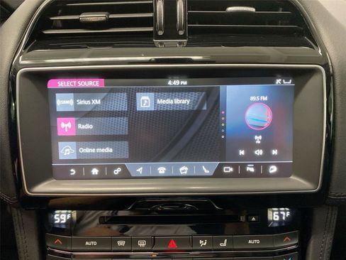 Used 2018 Jaguar F-PACE Portfolio image 16