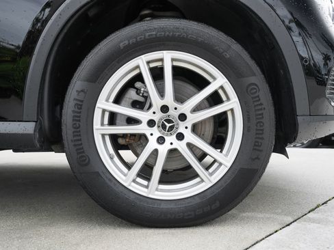Used 2023 Mercedes-Benz GLC 300 4MATIC image 28