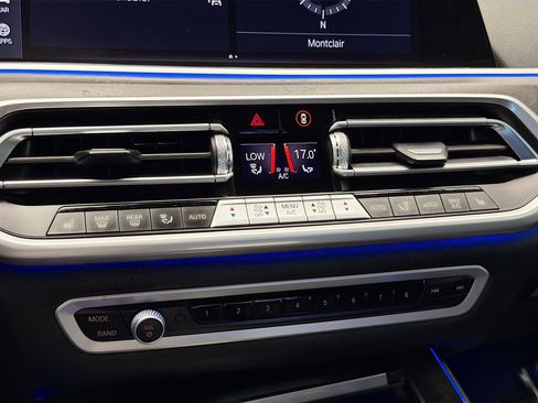 Used 2023 BMW X5 xDrive40i AWD/4WD image 10
