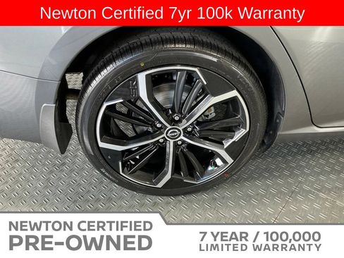 Used 2023 Nissan Altima 2.5 SR FWD image 41