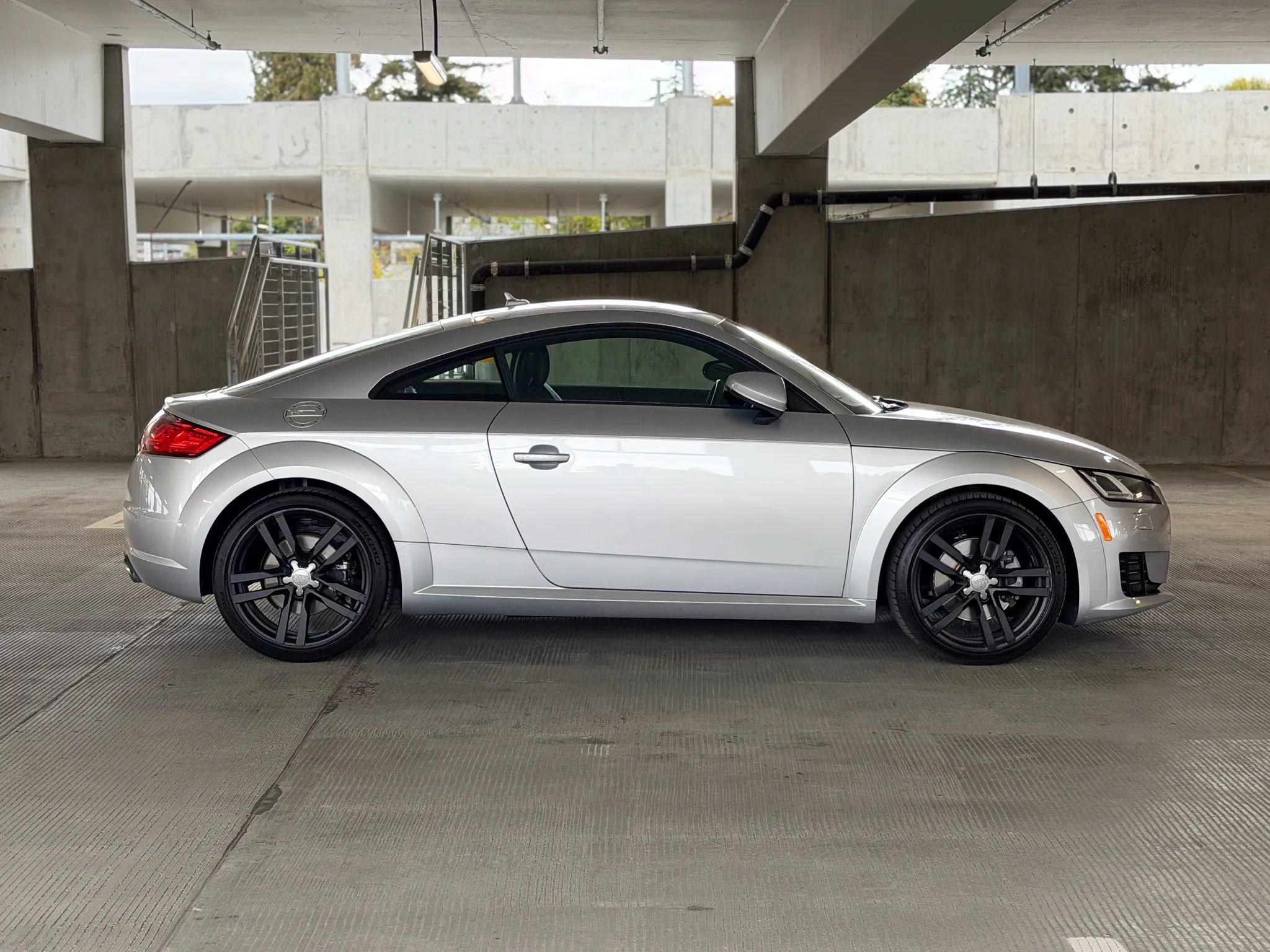 Used 2016 Audi TT 2.0T AWD/4WD image 4