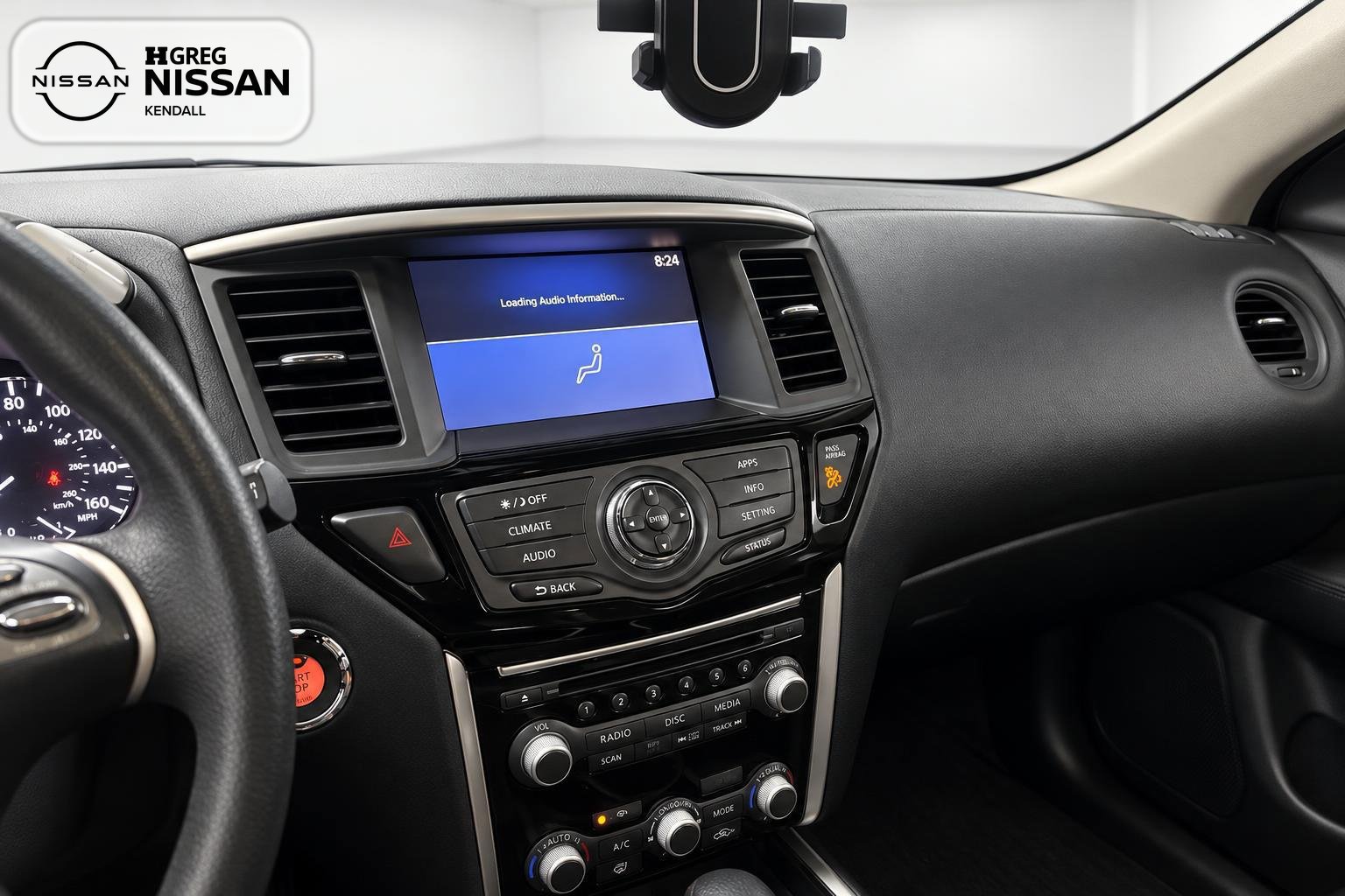 Used 2018 Nissan Pathfinder S FWD image 9