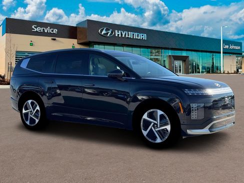 New 2026 Hyundai Ioniq 9 Calligraphy image 10