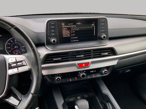 Used 2020 Kia Telluride LX FWD image 7
