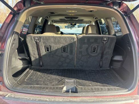 Used 2018 Honda Pilot Touring image 22
