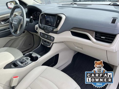 Used 2024 GMC Terrain Denali w/ Denali Premium Package image 23