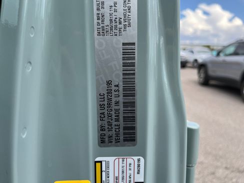 Used 2024 Jeep Wrangler Unlimited Rubicon w/ Safety Group AWD/4WD image 13