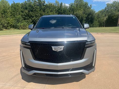 Used 2023 Cadillac Escalade Sport w/ LPO, ONYX Package AWD/4WD image 8
