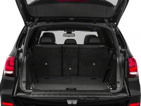 Used 2017 BMW X5 xDrive50i image 13
