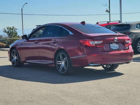 Used 2021 Honda Accord Touring image 3