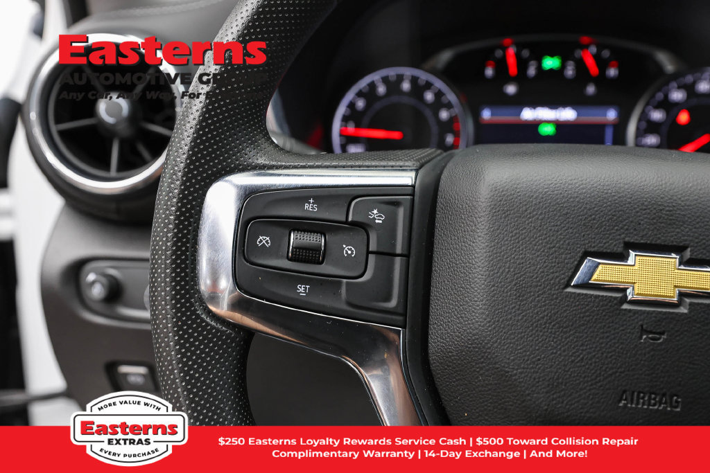 Used 2025 Chevrolet Blazer LT FWD image 16