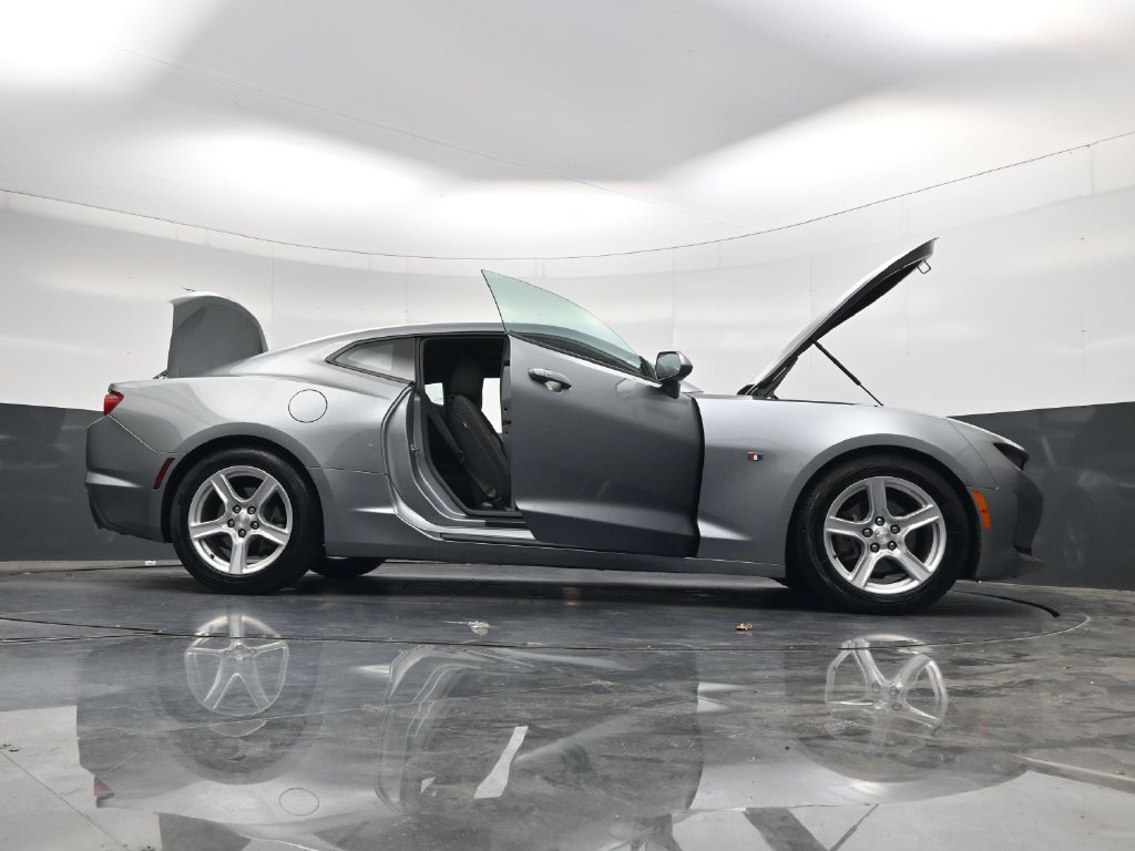 Used 2023 Chevrolet Camaro LT RWD image 42