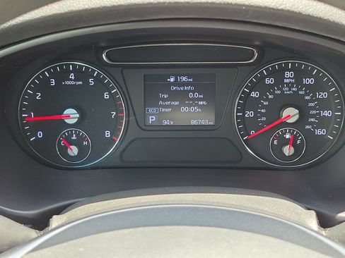 Used 2019 Kia Sorento AWD image 25